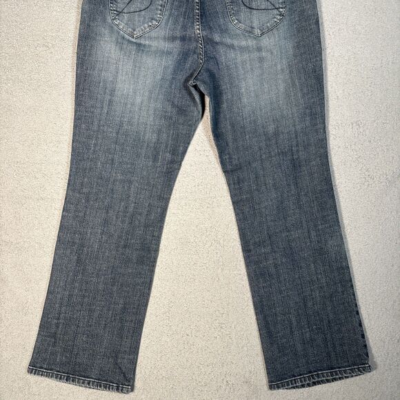 Chicos Platinum Jeans Women’s Size 2.5 Fit 33x27 Blue Denim Jeans Boot Cut Faded - Picture 10 of 10